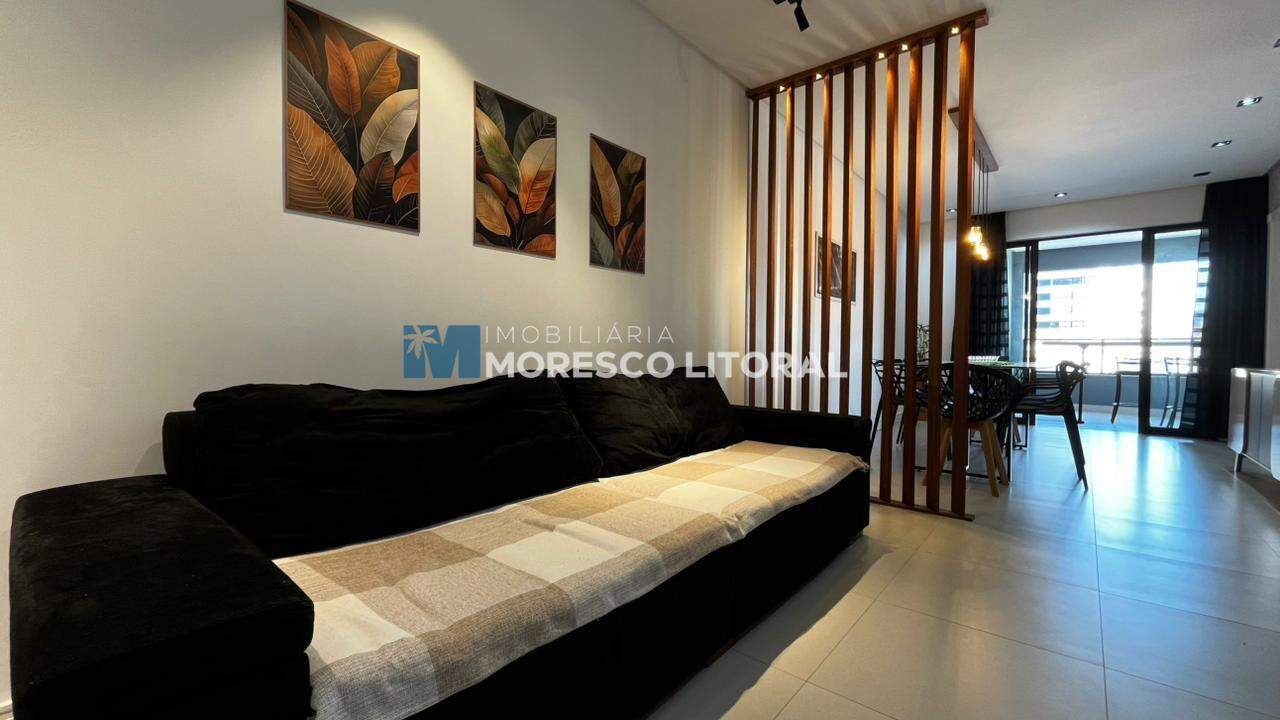 Apartamento à venda no Meia Praia: 