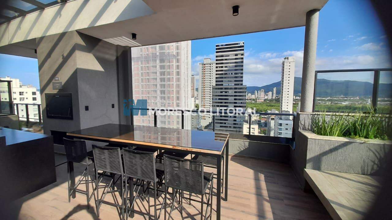 Apartamento à venda no Meia Praia: 