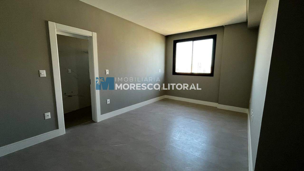 Apartamento à venda no Balneário Perequê: Suíte principal