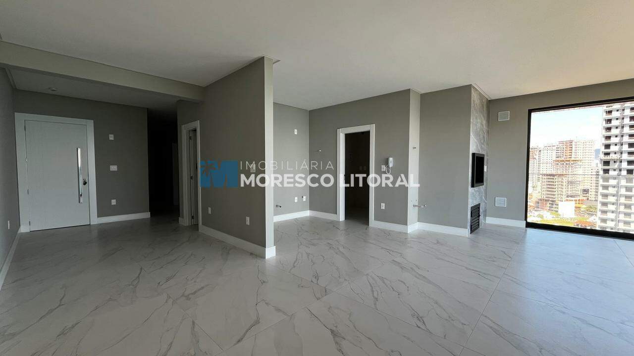 Apartamento à venda no Balneário Perequê: 