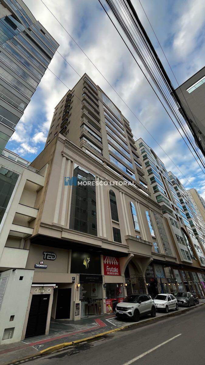 Apartamento à venda no Meia Peaia: 