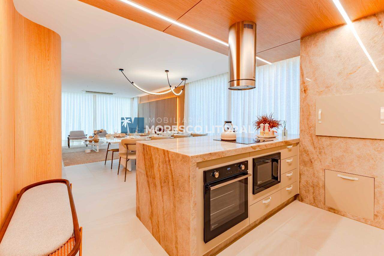 Apartamento à venda no Balneário Perequê: 