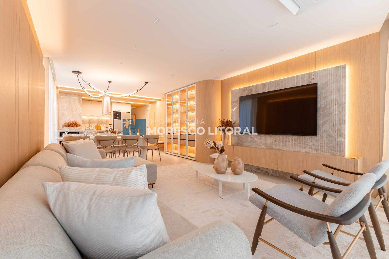 Apartamento à venda no Balneário Perequê: 