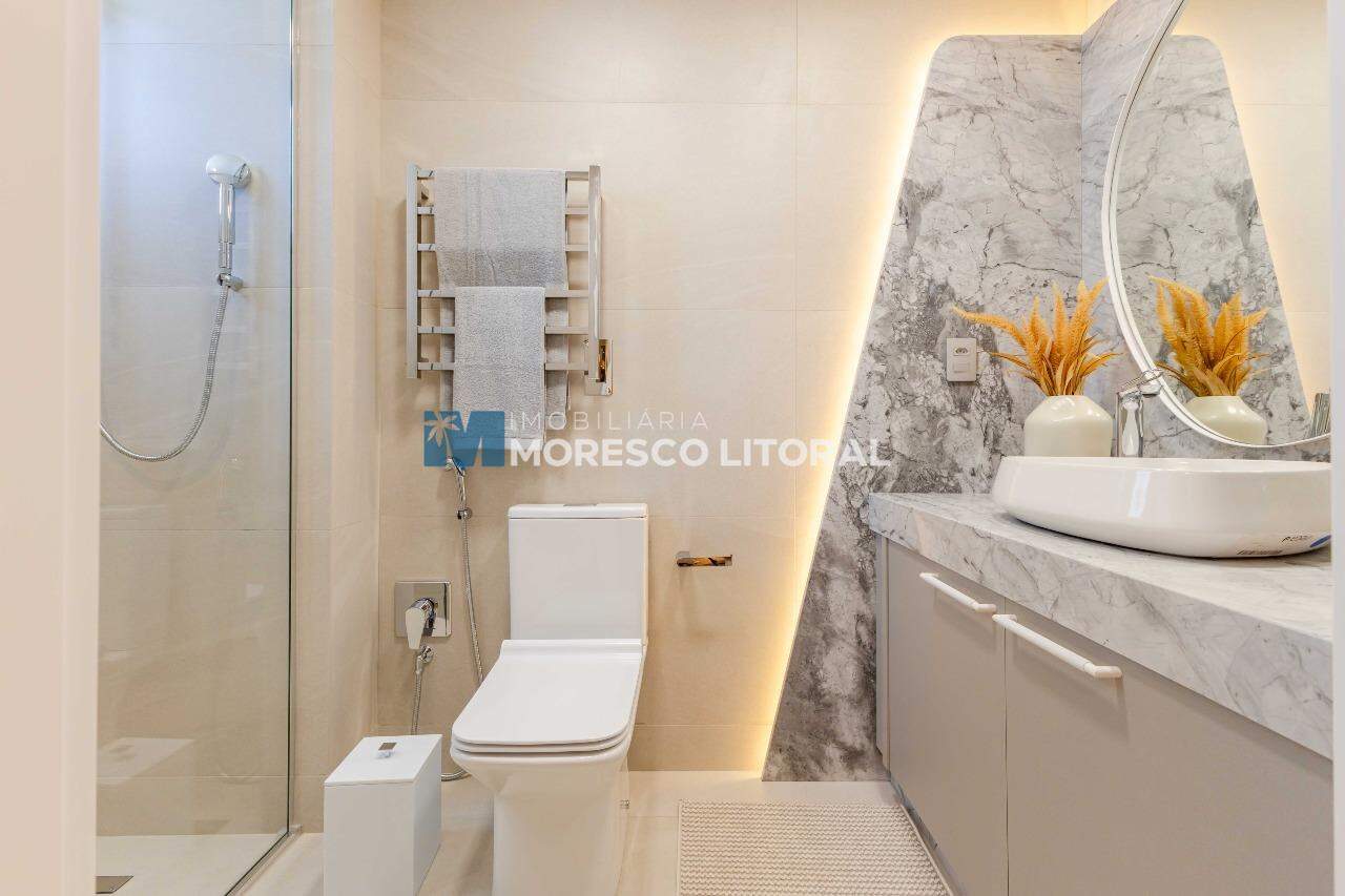 Apartamento à venda no Balneário Perequê: 