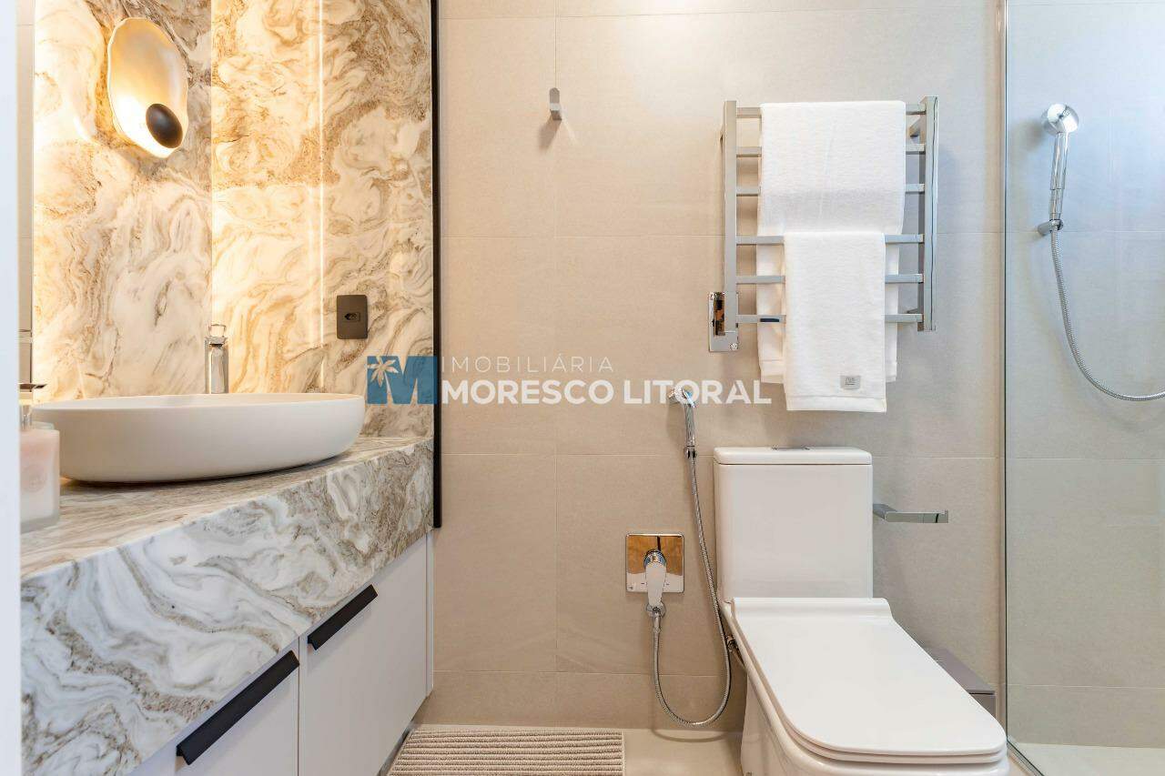 Apartamento à venda no Balneário Perequê: 