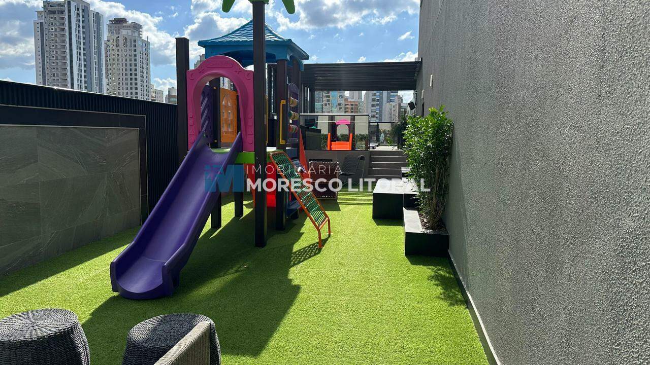 Apartamento à venda no Balneário Perequê: 