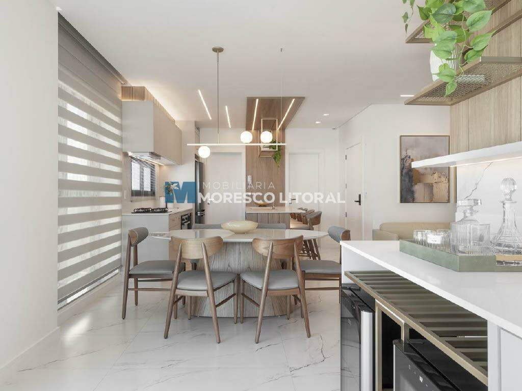 Apartamento à venda no Meia Praia: 