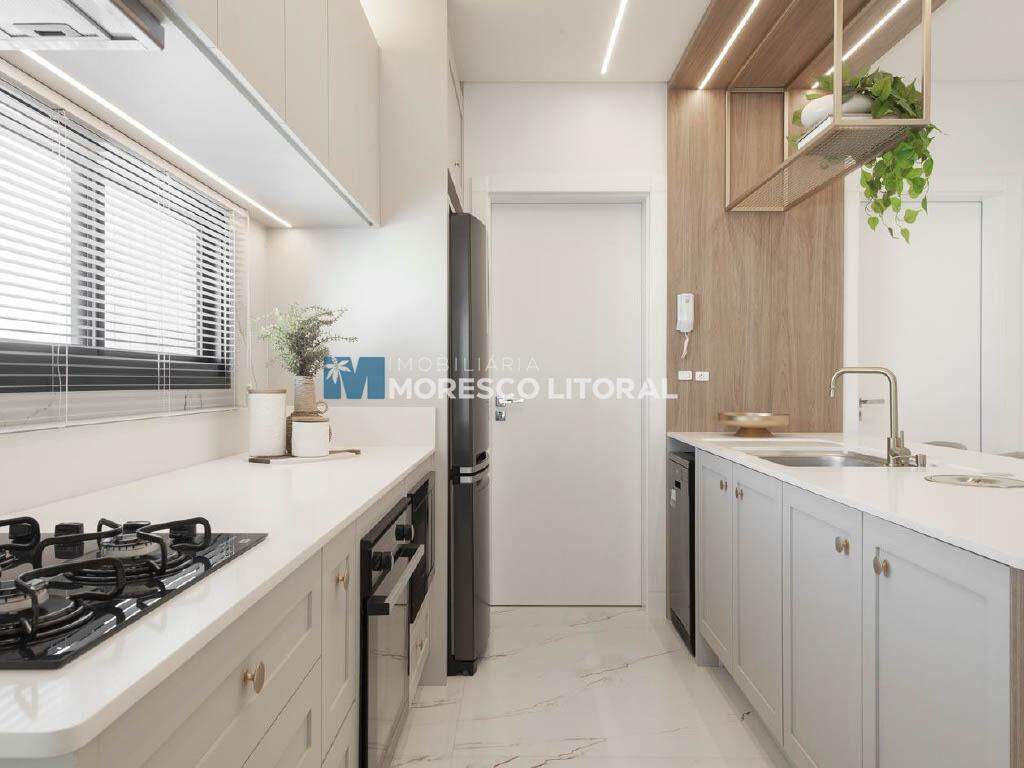 Apartamento à venda no Meia Praia: 