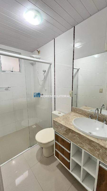 Apartamento à venda no Meia Praia: