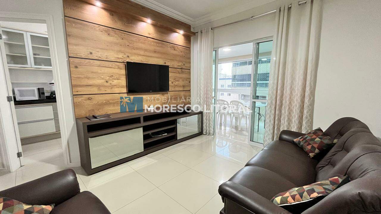 Apartamento à venda no Meia Praia: