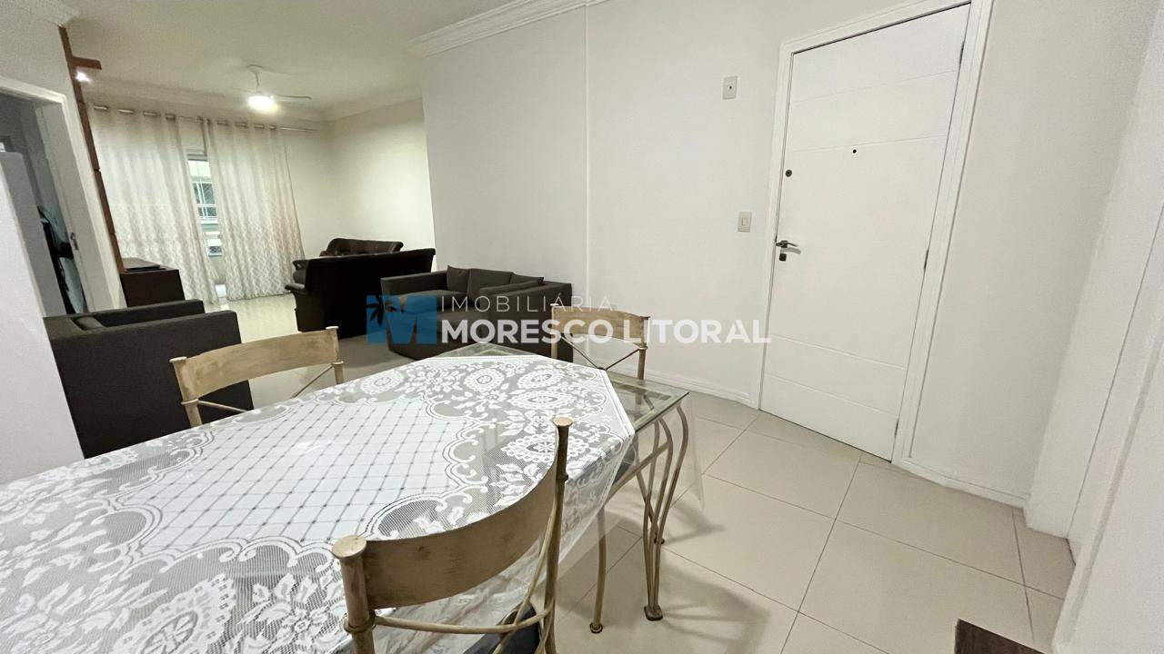 Apartamento à venda no Meia Praia: