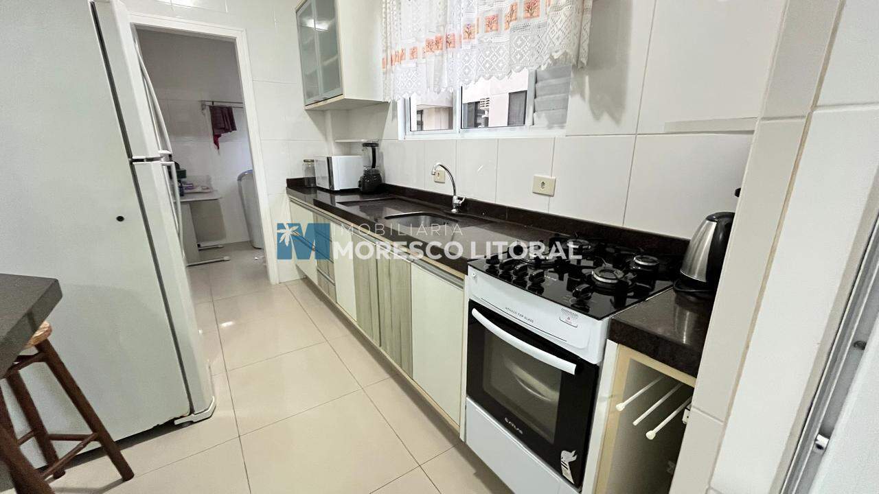 Apartamento à venda no Meia Praia: