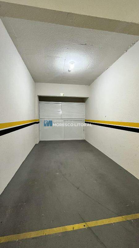 Apartamento à venda no Meia Praia: