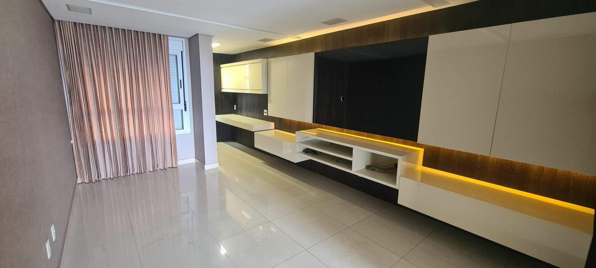 Apartamento à venda no Vila da Serra: 