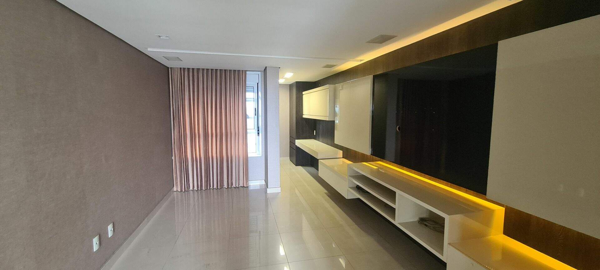 Apartamento à venda no Vila da Serra: 