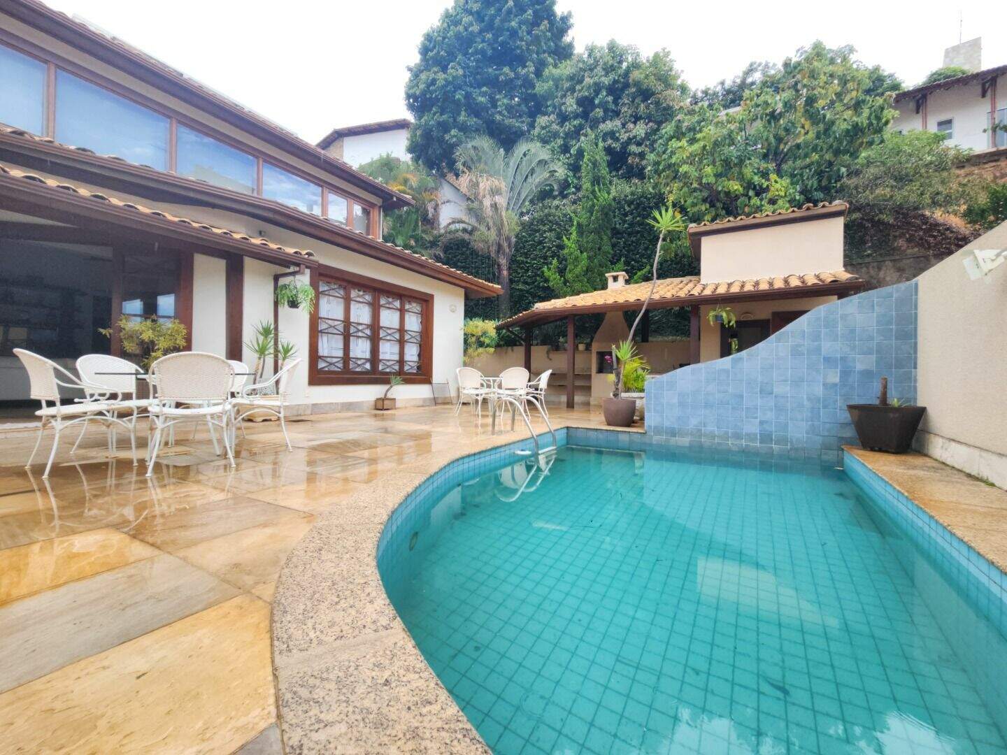 Casa à venda no Mangabeiras: 