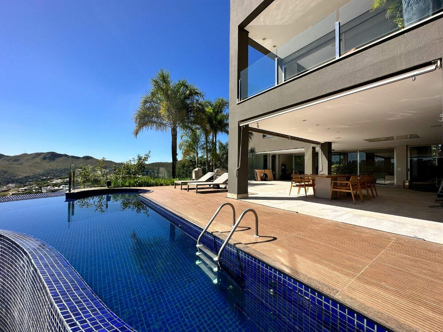 Casa à venda no Vale dos Cristais: 