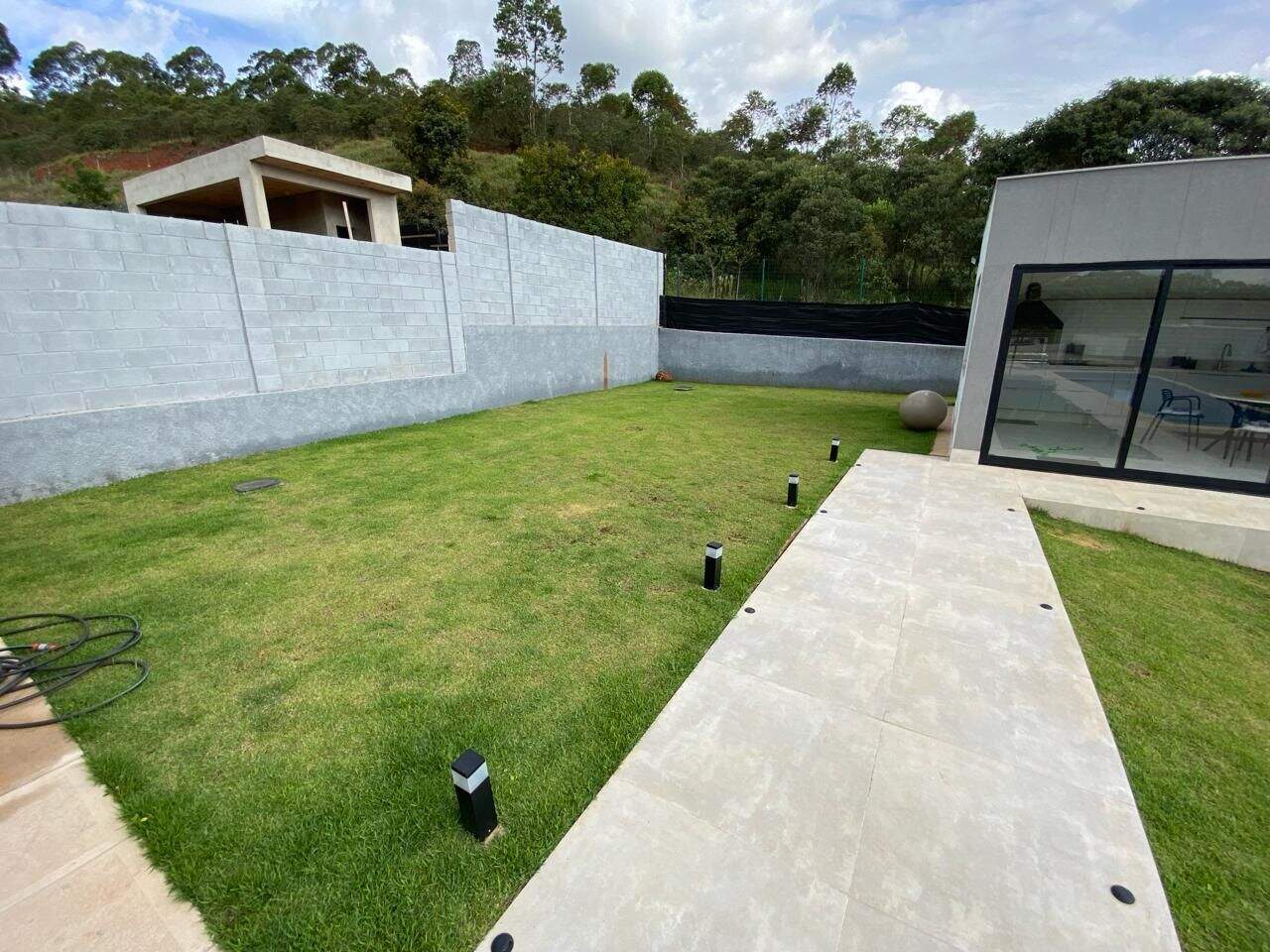 Casa à venda no Alphaville - Lagoa dos Ingleses: 