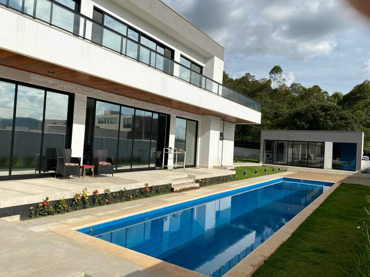 Casa à venda no Alphaville - Lagoa dos Ingleses: 