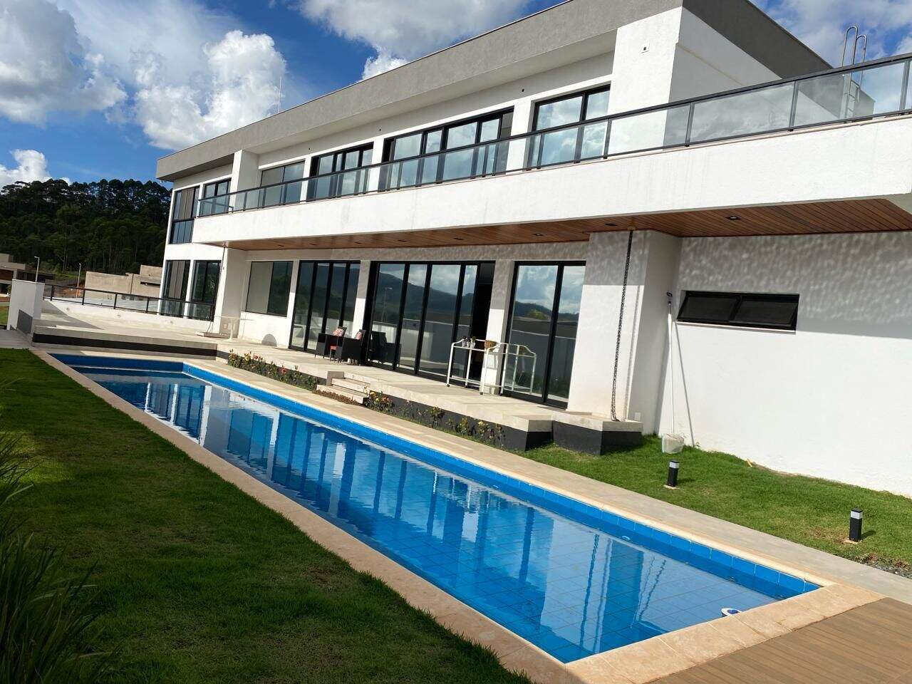 Casa à venda no Alphaville - Lagoa dos Ingleses: 