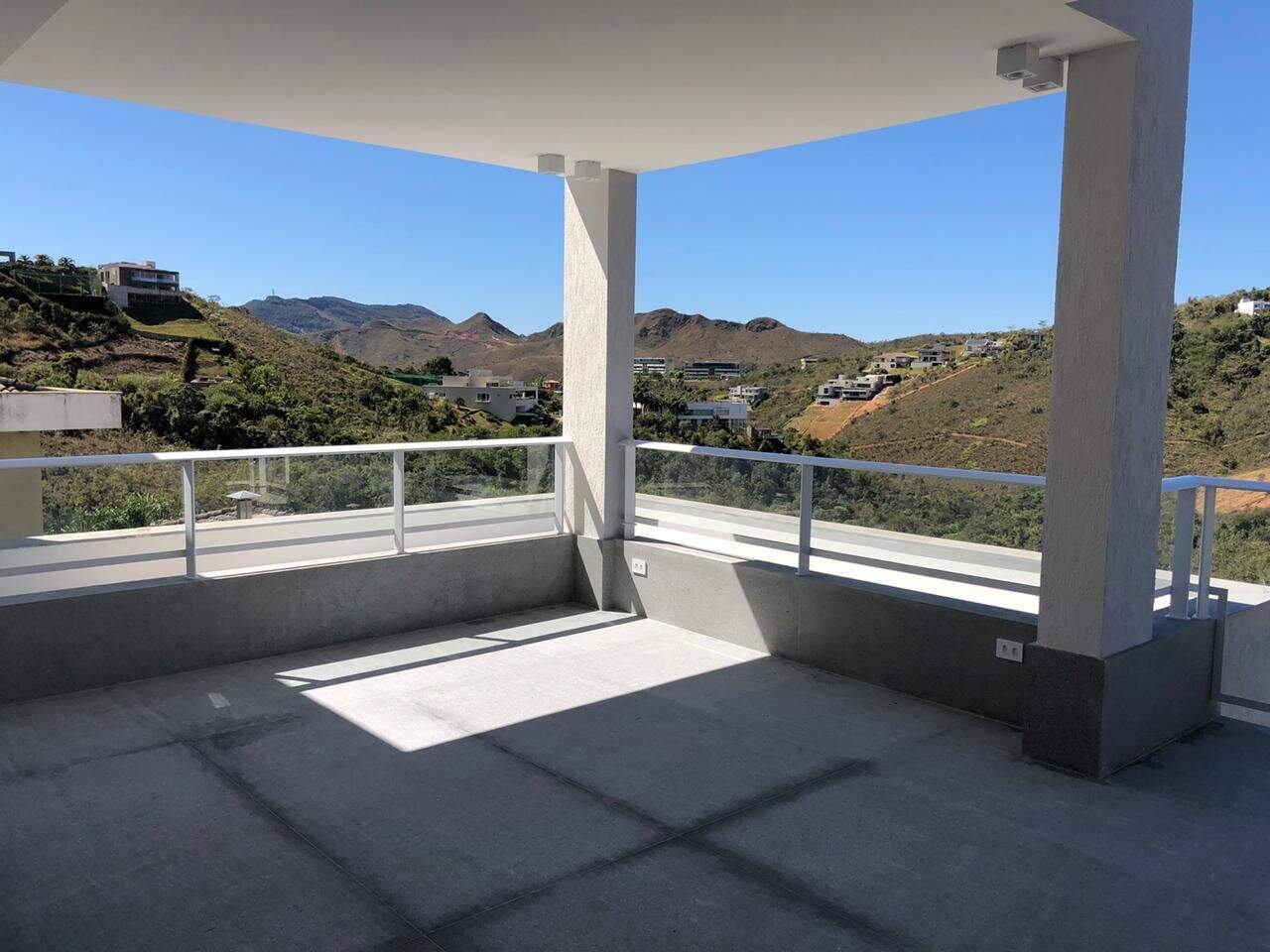 Casa à venda no Vale dos Cristais: 