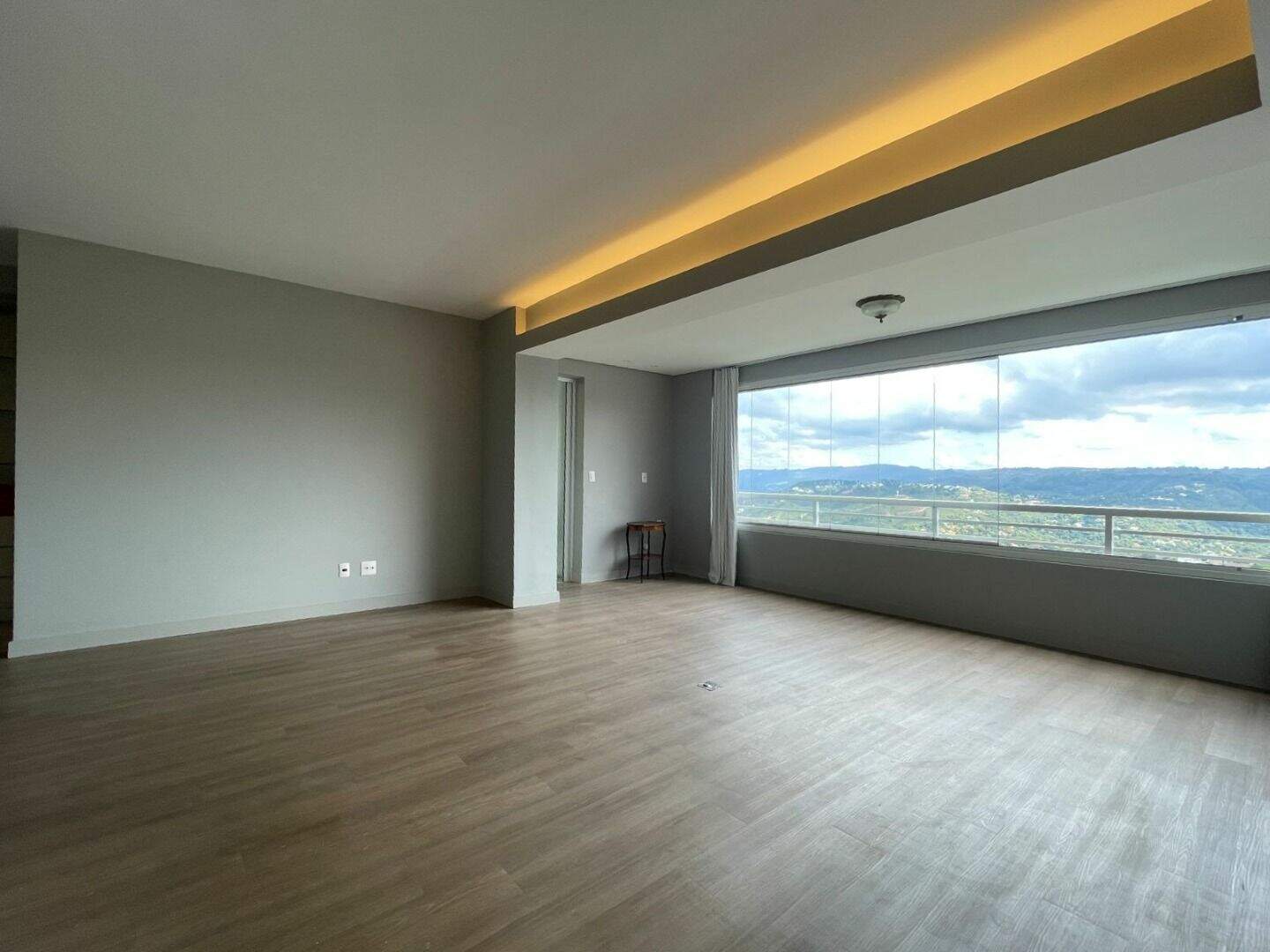 Apartamento à venda no Vila da Serra: 