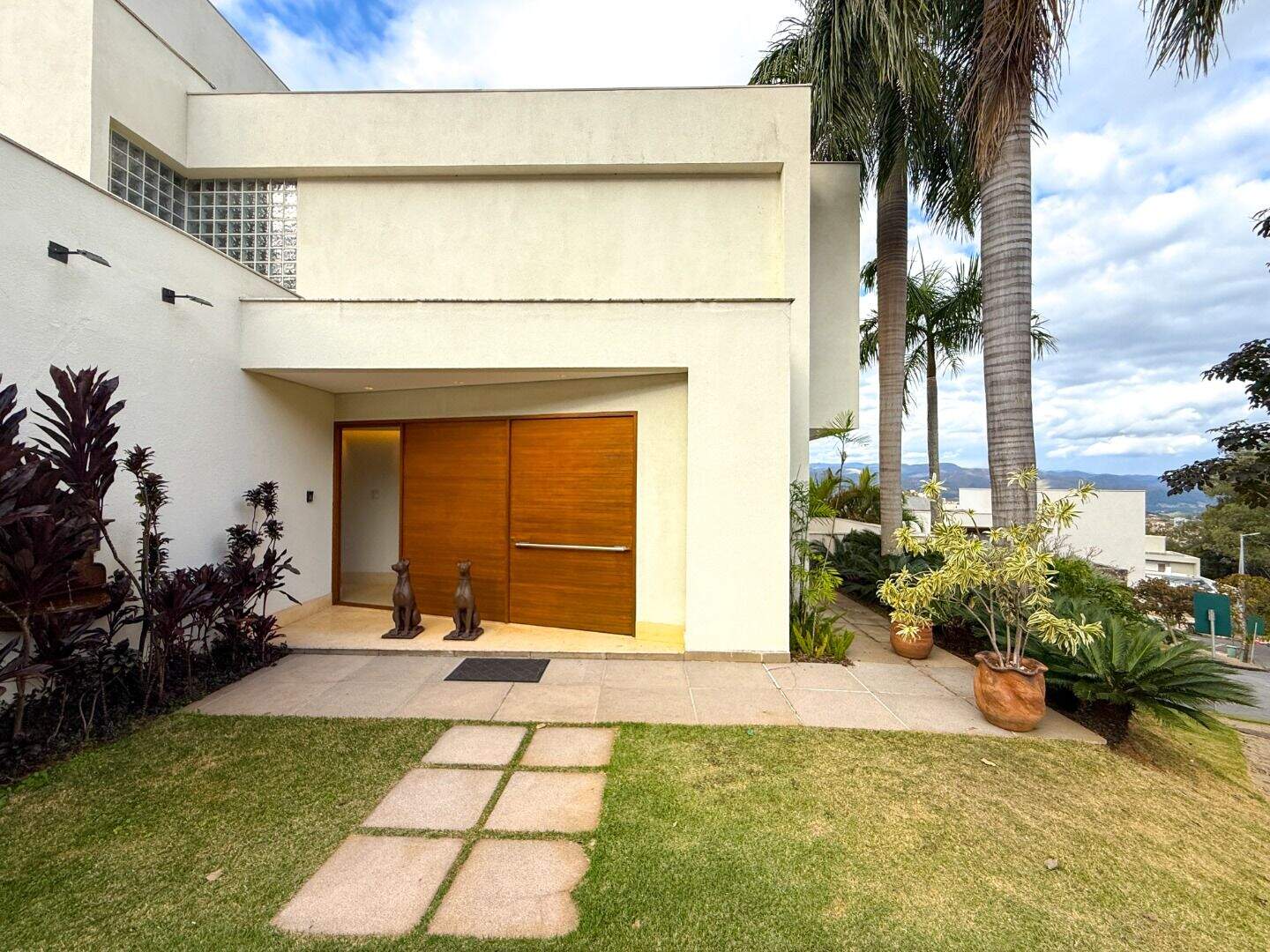 Casa à venda no Jardim Serrano: 