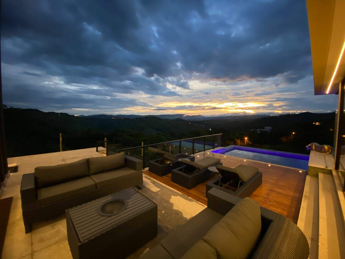 Casa à venda no Mirante da Mata: 