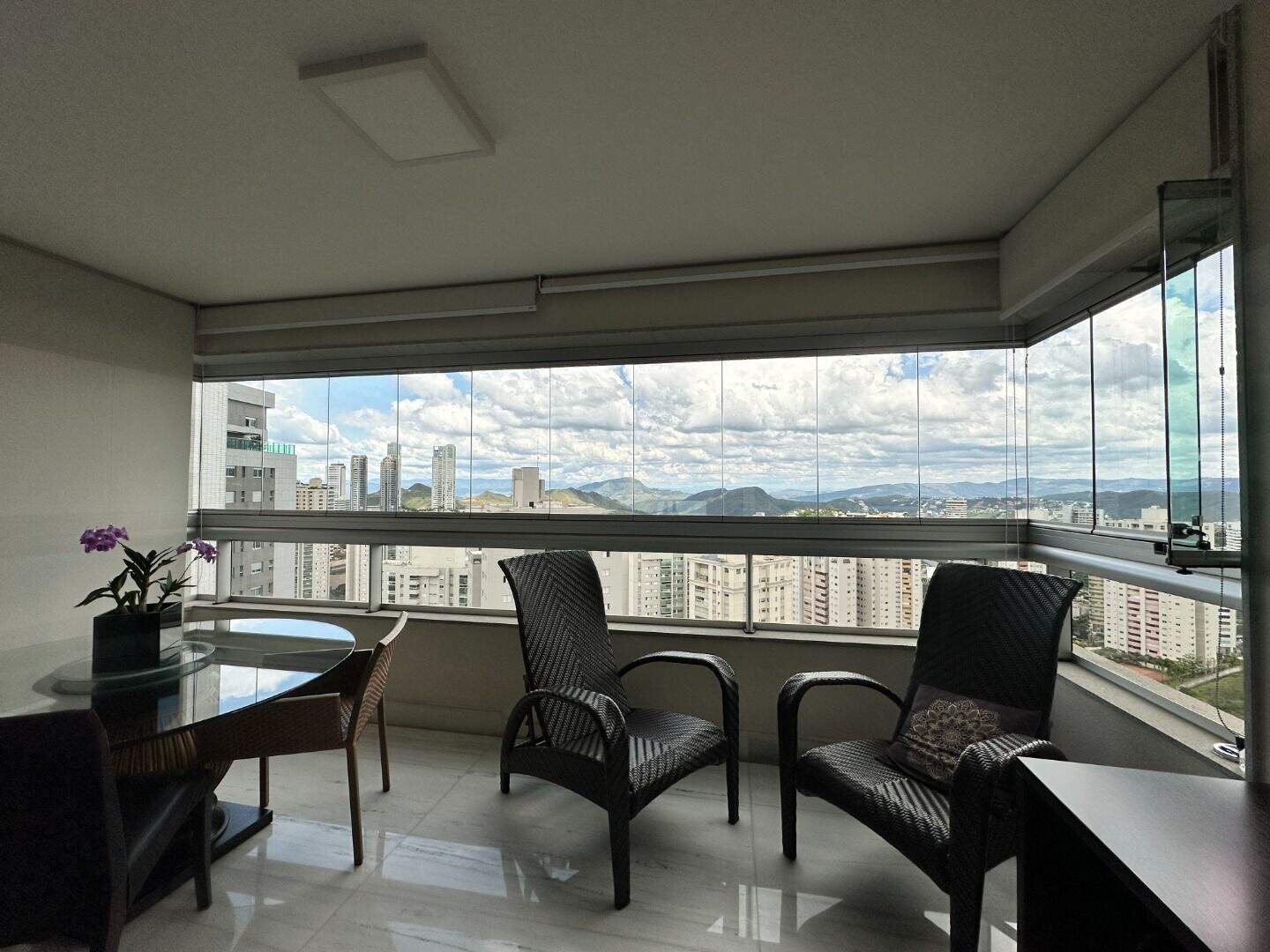 Apartamento à venda no Vila da Serra: 