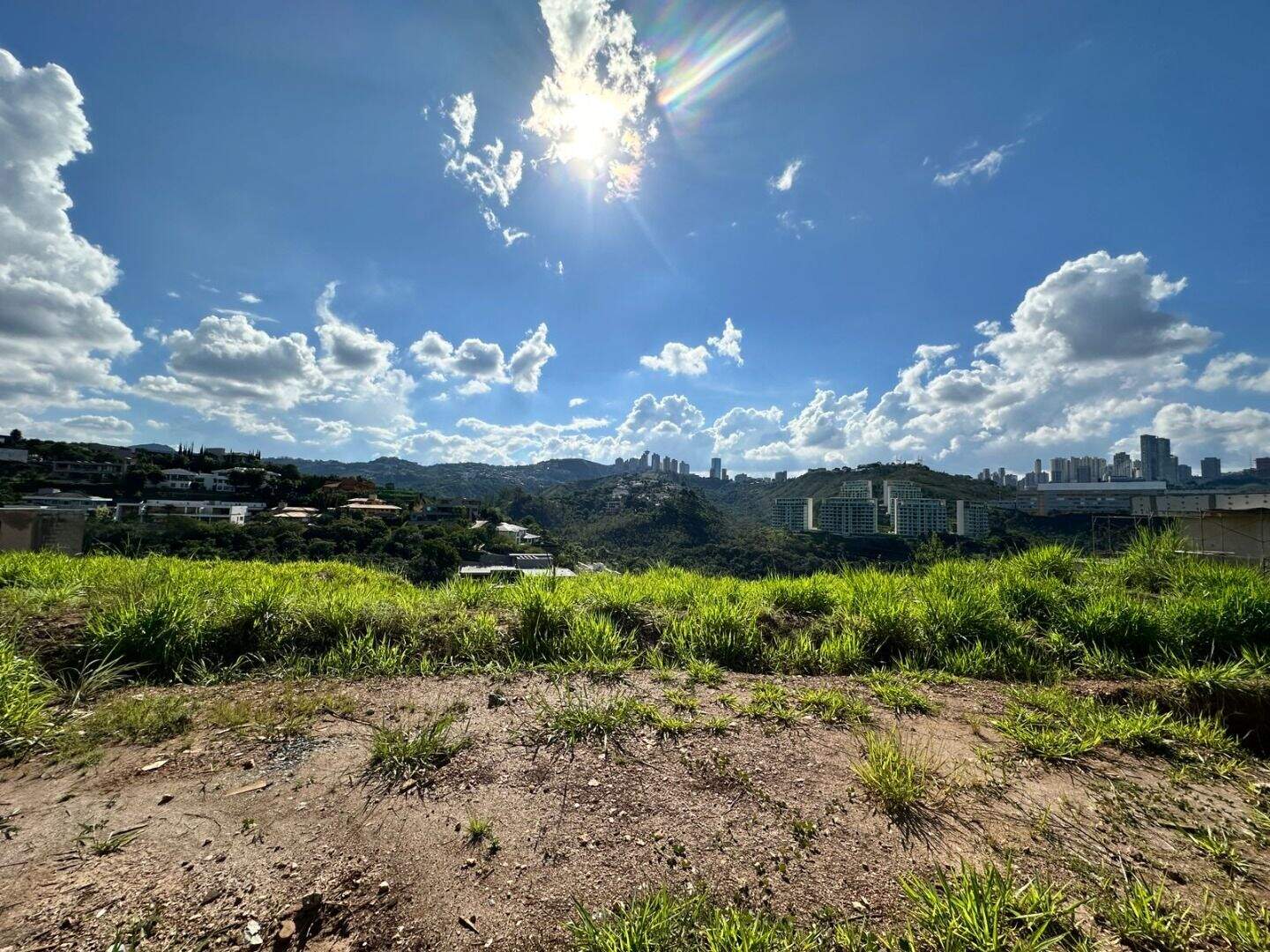Terreno à venda no Vale dos Cristais: 
