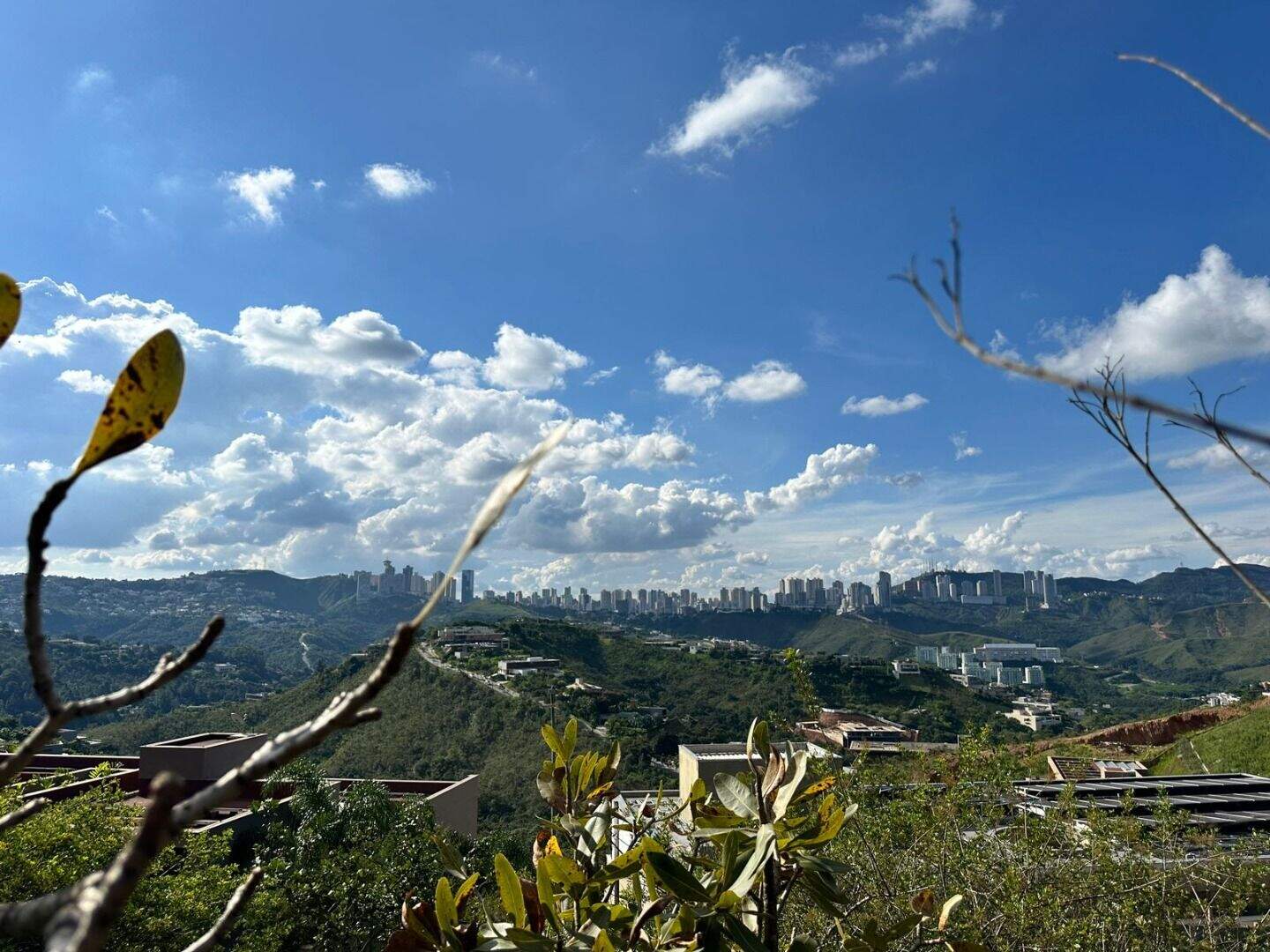 Terreno à venda no Vale dos Cristais: 