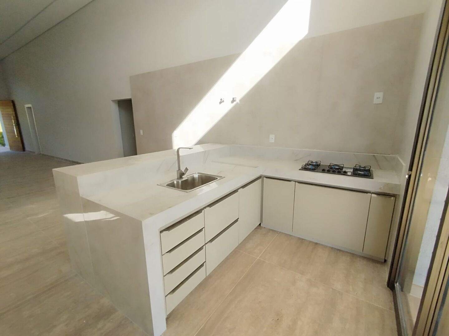 Casa à venda no Alphaville - Lagoa dos Ingleses: 