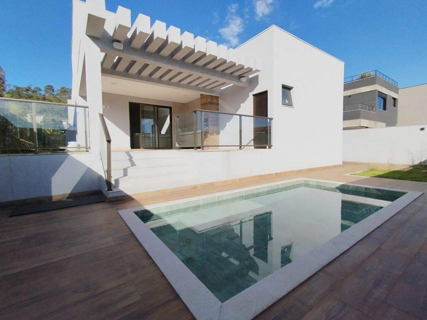 Casa à venda no Alphaville - Lagoa dos Ingleses: 