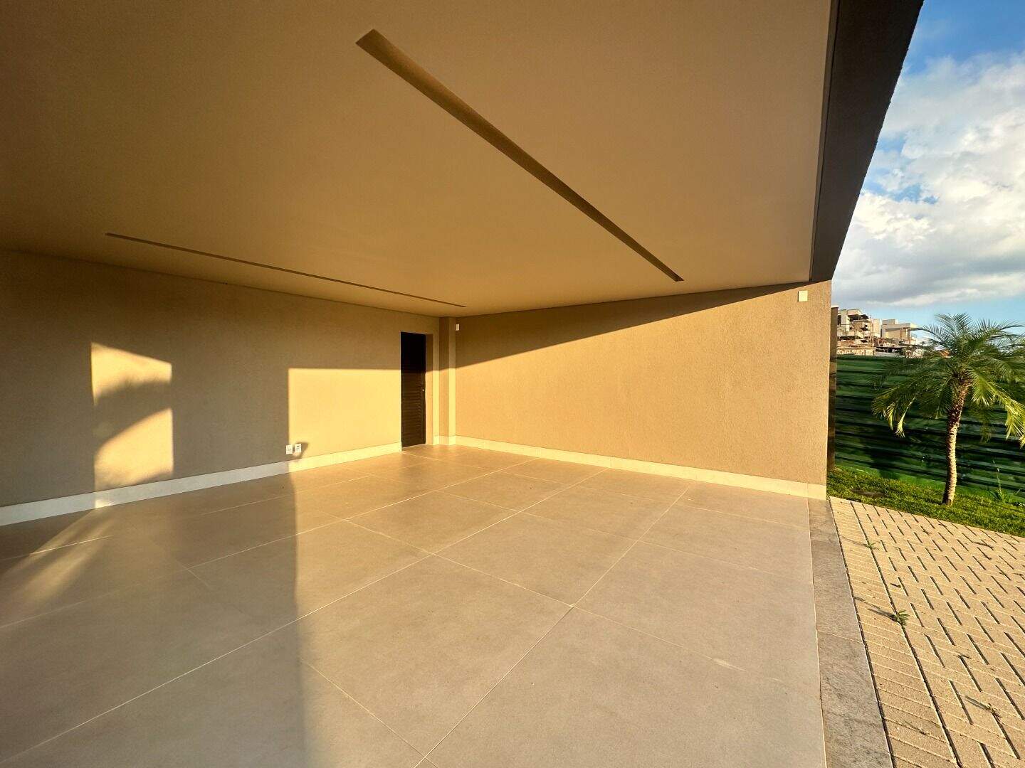 Casa à venda no Alphaville - Lagoa dos Ingleses: 