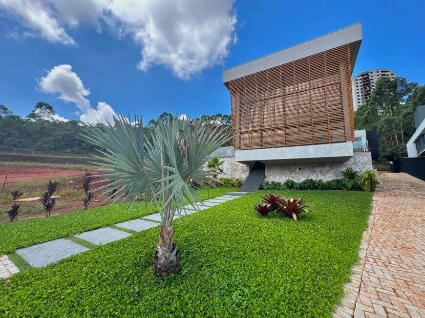 Casa à venda no Alphaville - Lagoa dos Ingleses: 