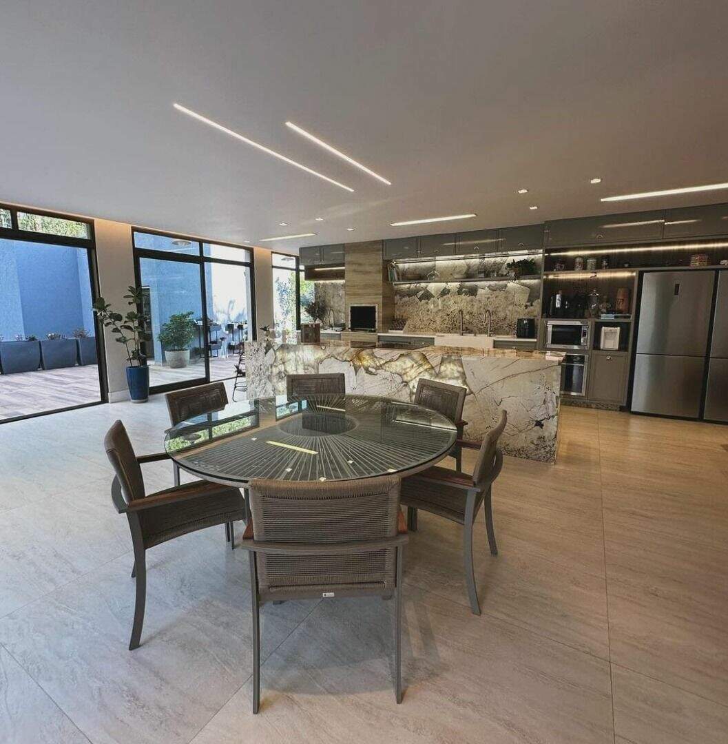 Casa à venda no Alphaville - Lagoa dos Ingleses: 