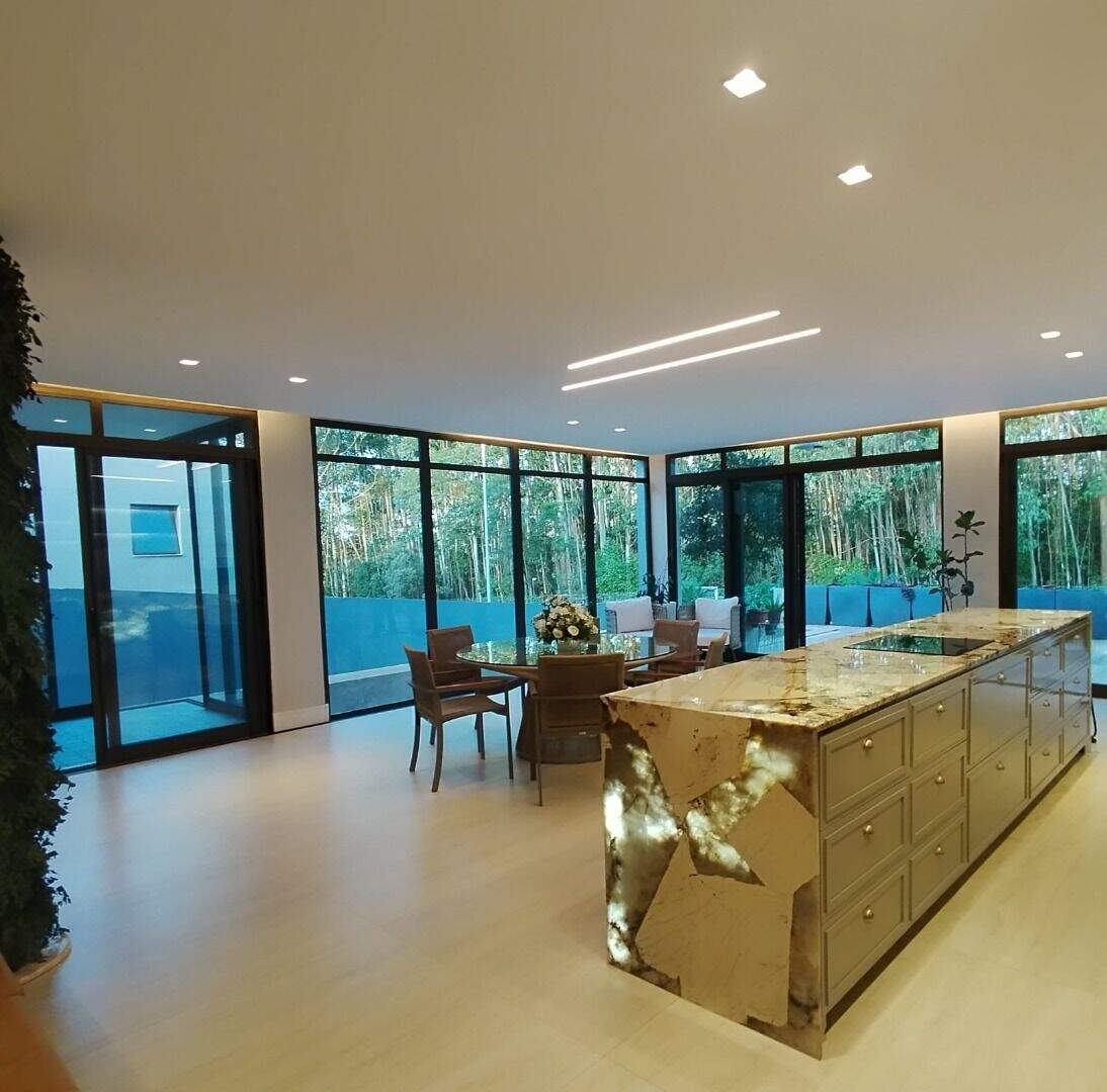 Casa à venda no Alphaville - Lagoa dos Ingleses: 