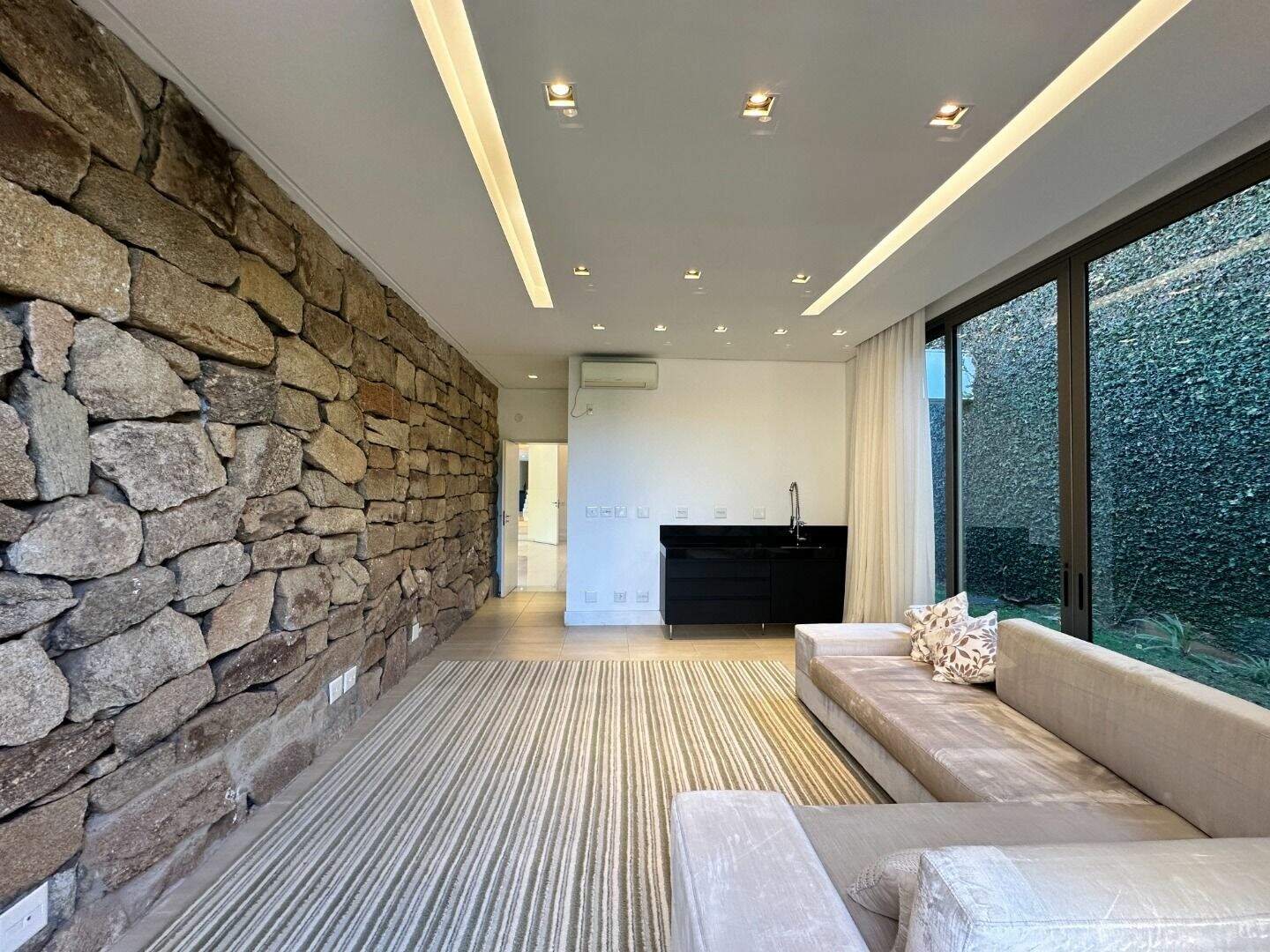 Casa à venda no Condomínio Village Terrasse: 