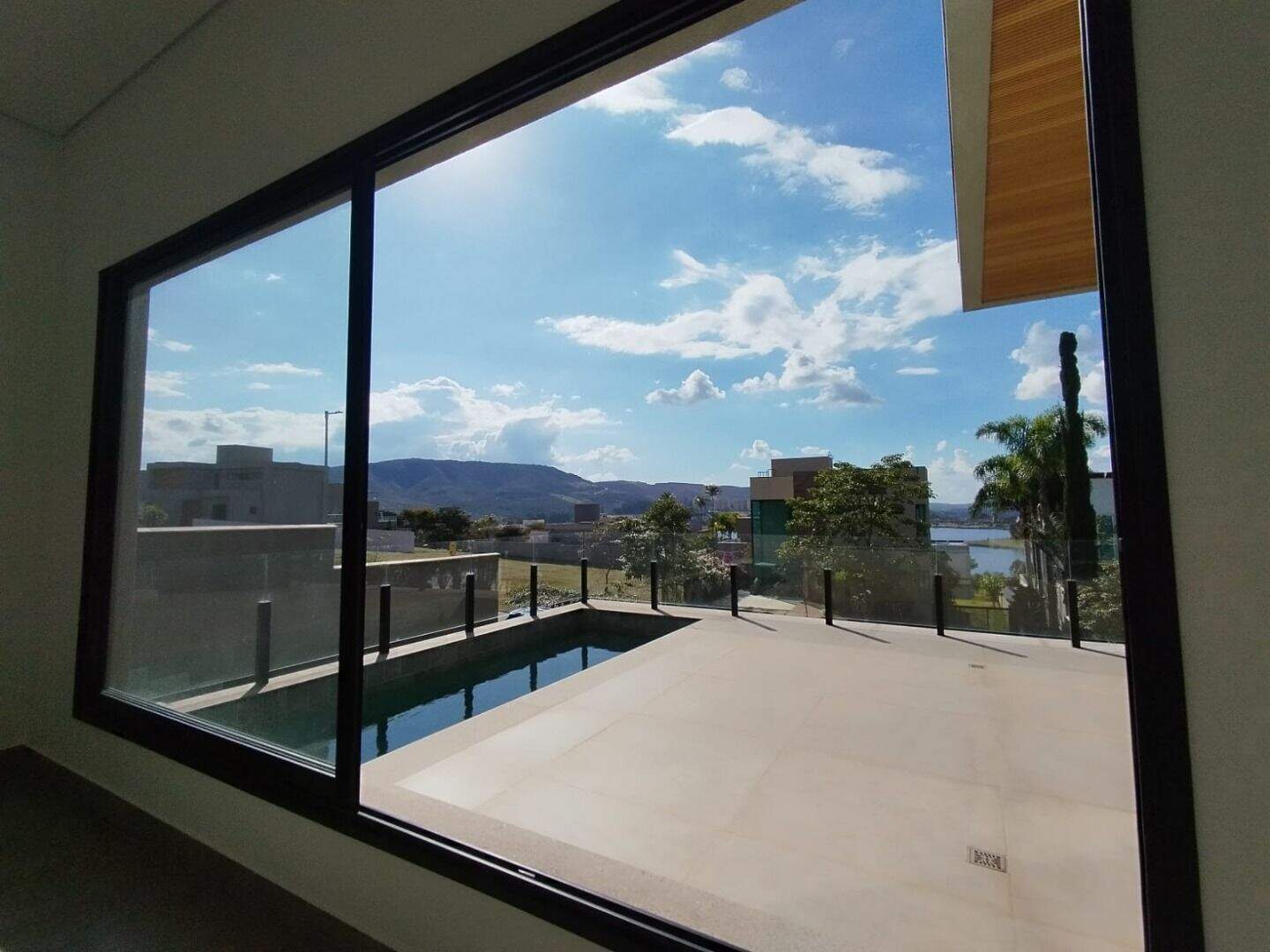 Casa à venda no Alphaville - Lagoa dos Ingleses: 