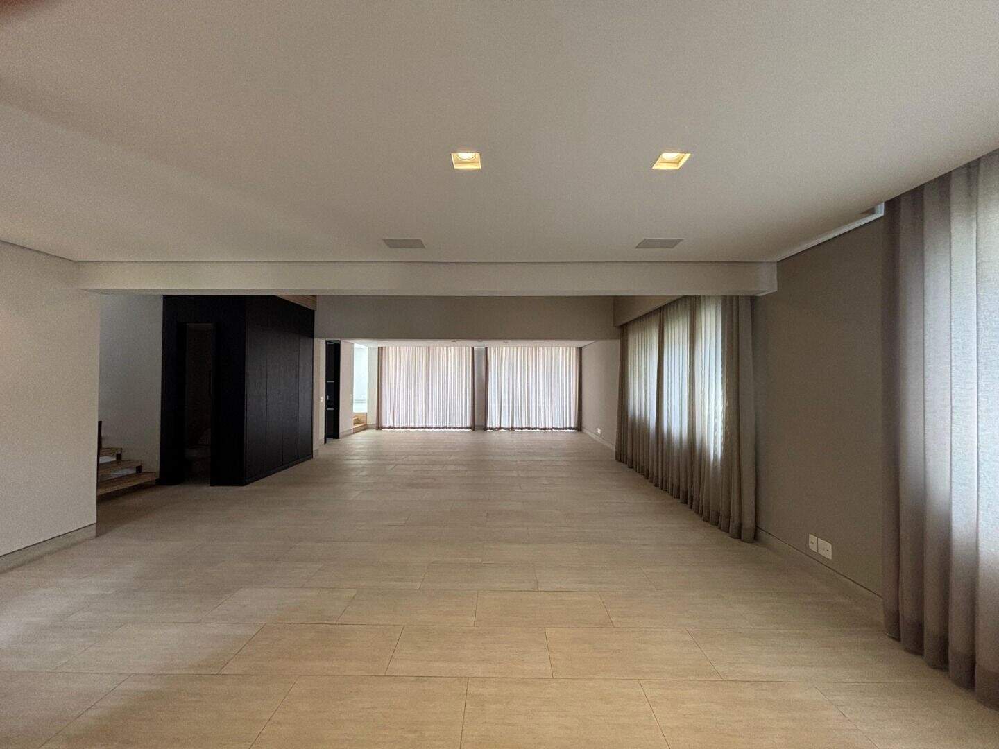 Casa à venda no Alphaville - Lagoa dos Ingleses: 