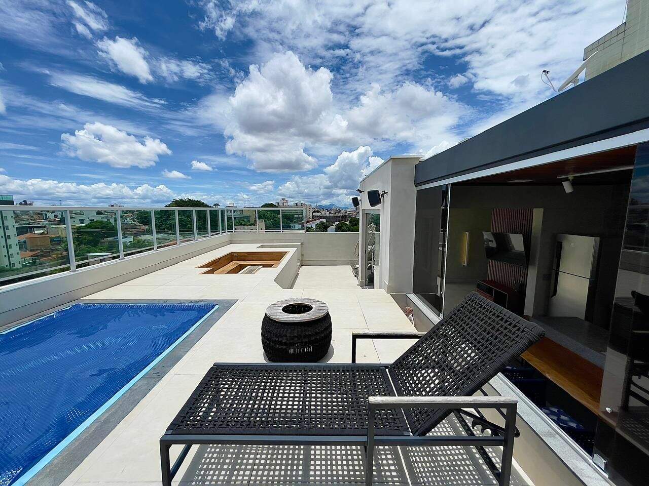 Cobertura à venda no Padre Eustáquio: 