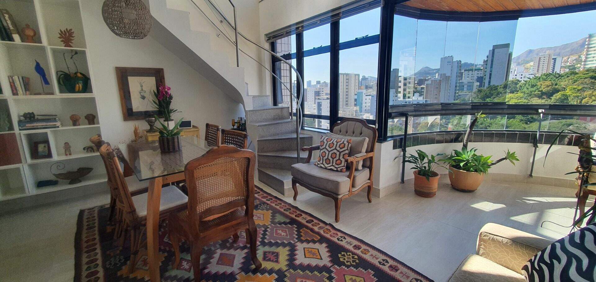 Cobertura à venda no Sion: 