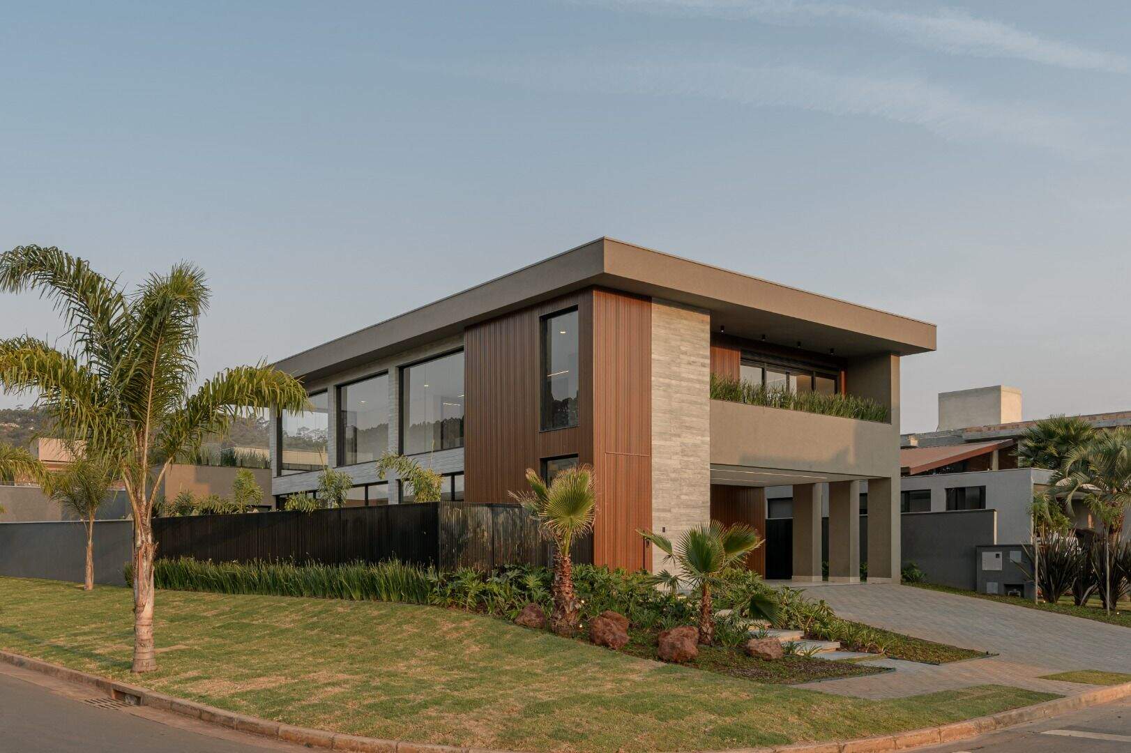 Casa à venda no Alphaville - Lagoa dos Ingleses: 