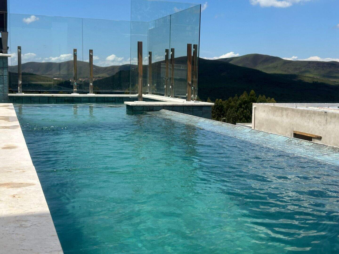 Casa à venda no Alphaville - Lagoa dos Ingleses: 