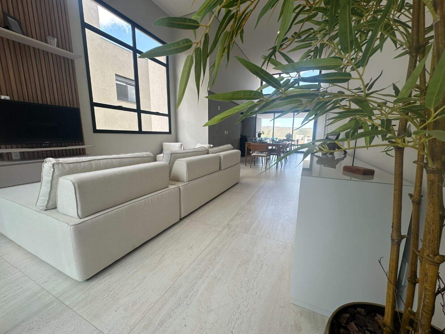 Casa à venda no Alphaville - Lagoa dos Ingleses: 