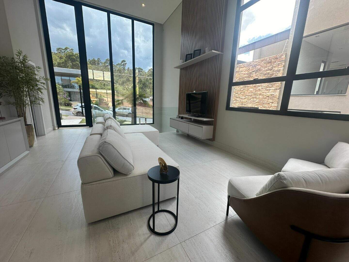 Casa à venda no Alphaville - Lagoa dos Ingleses: 