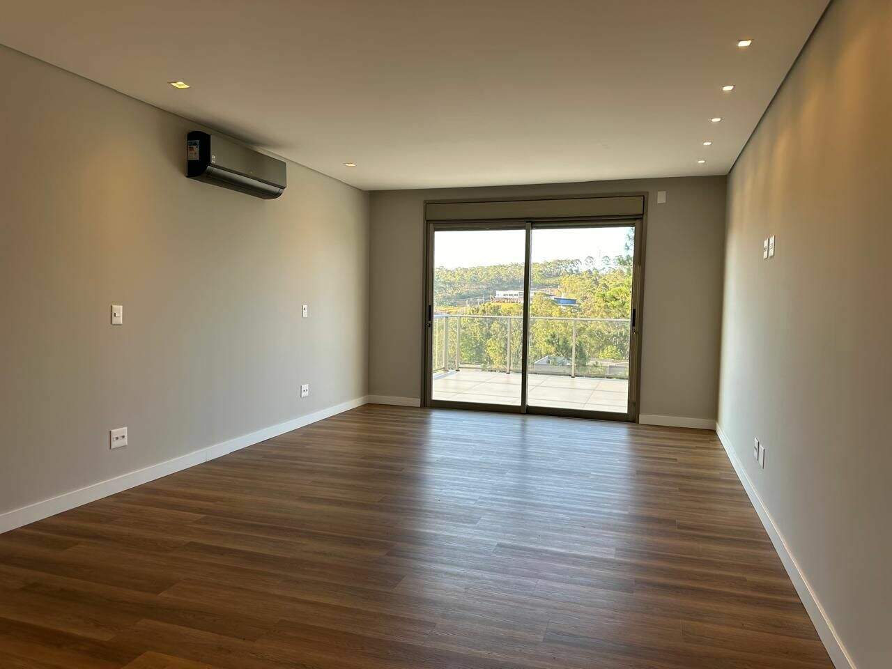 Casa à venda no Alphaville - Lagoa dos Ingleses: 