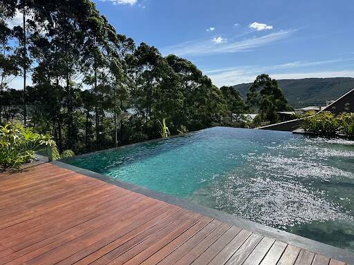 Casa à venda no Alphaville - Lagoa dos Ingleses: 