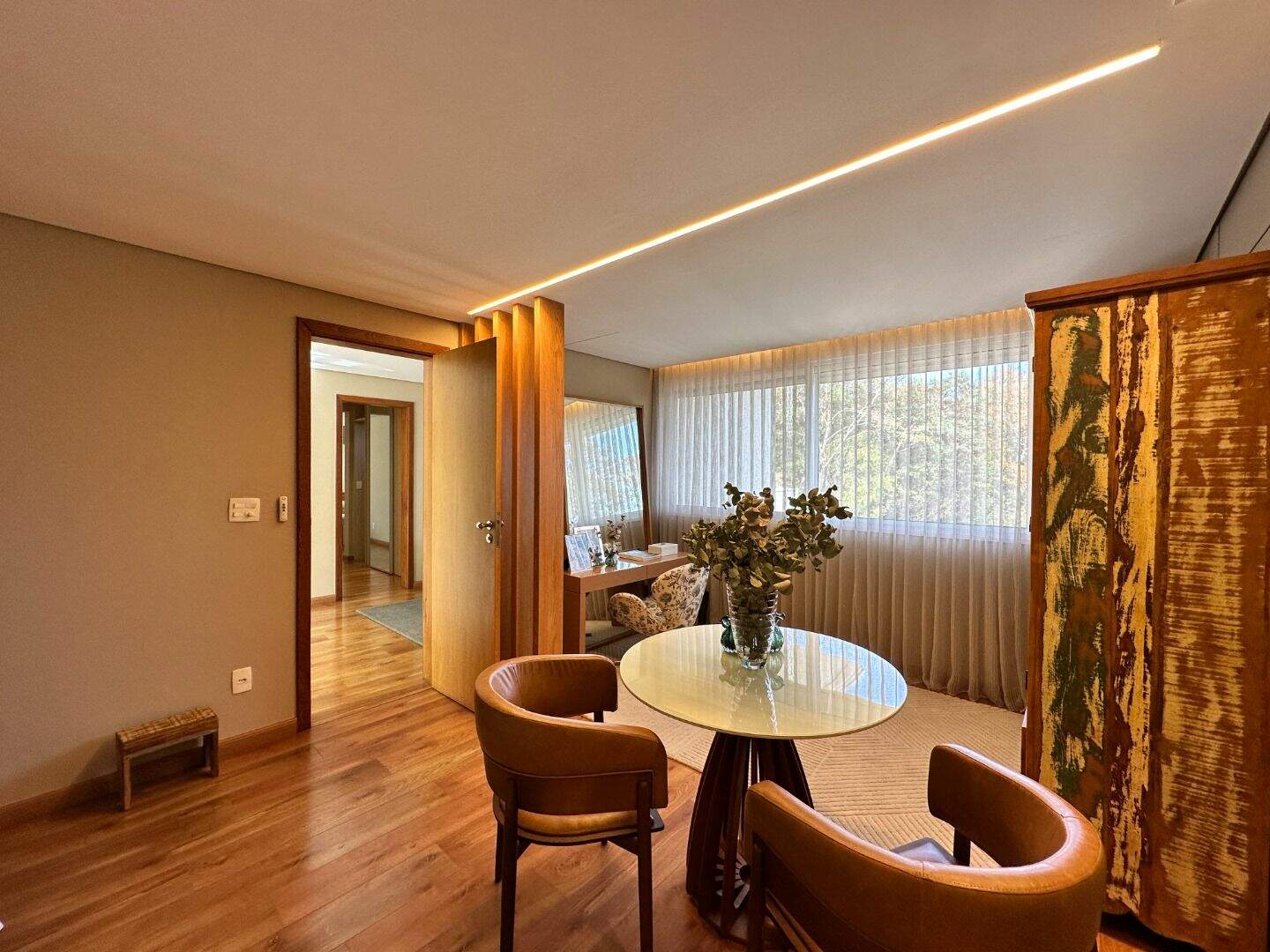 Casa à venda no Condomínio Retiro do Chalé: 