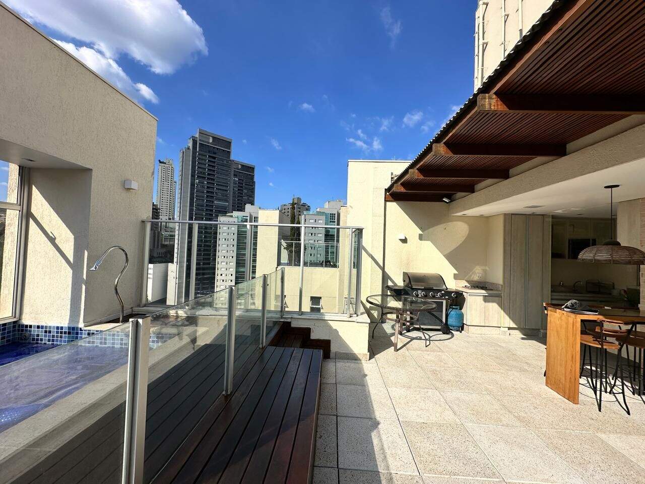 Apartamento à venda no Vila da Serra: 